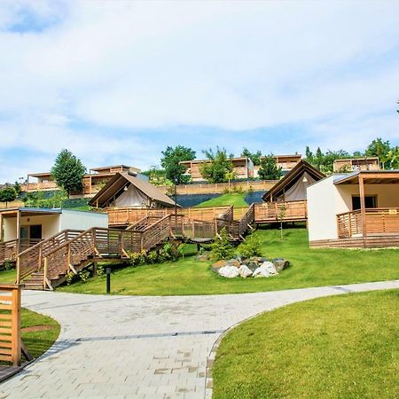 Отель Glamping Sun Valley Bioterme Mala Nedelja Экстерьер фото